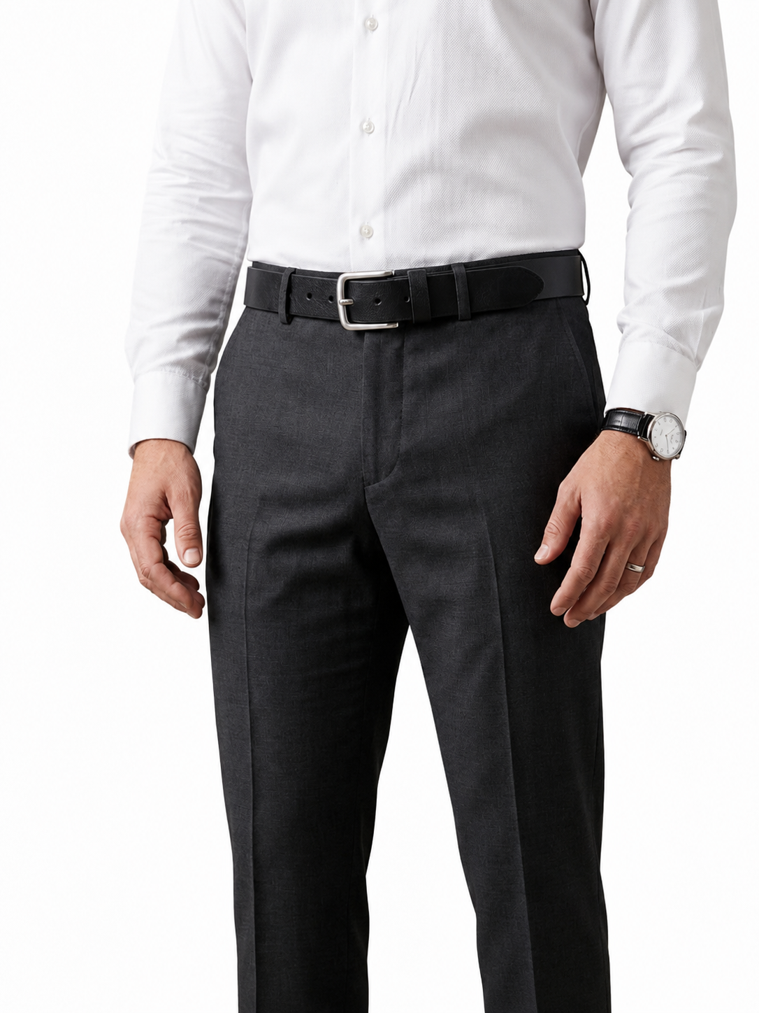 Black Full-Grain Leather Belt — Classic Buckle