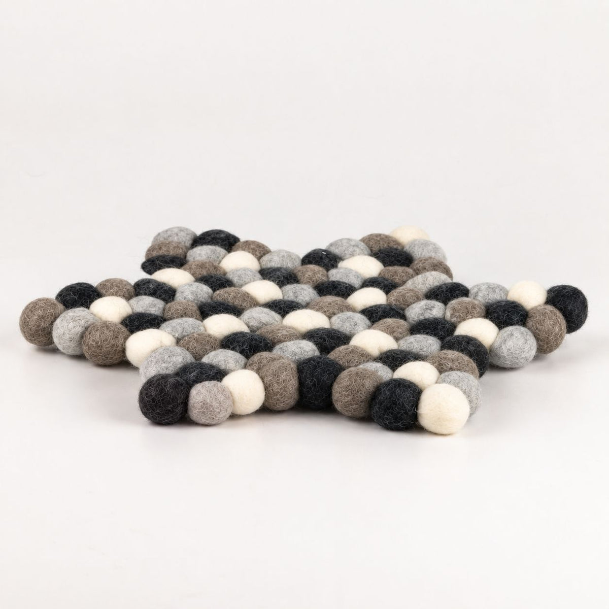 Felt Ball Star Centre Mat - Multi Grey Colour